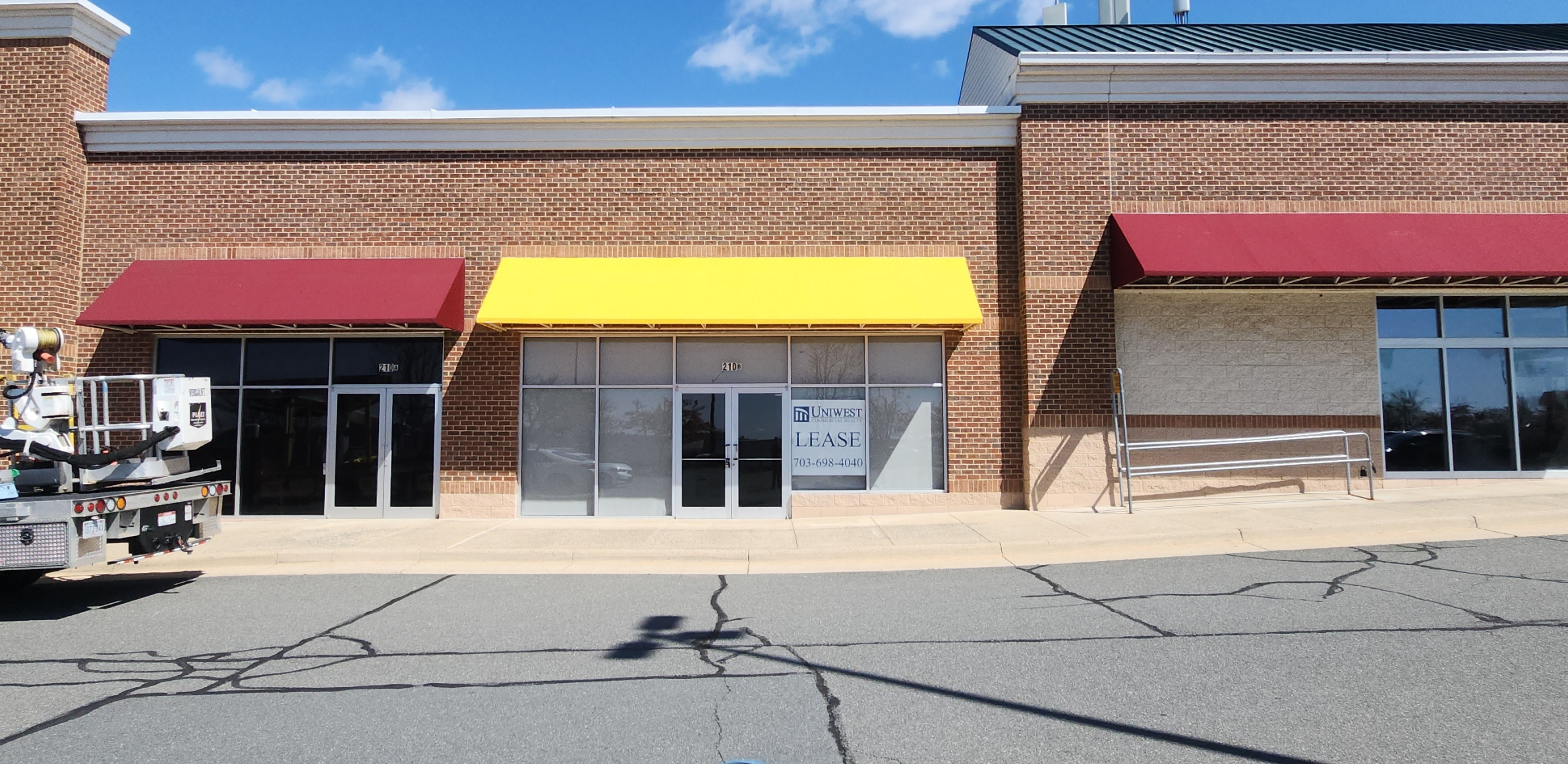Bricks & Minifigs · Leesburg: original site photo